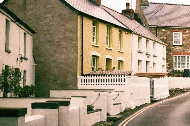 A row of houses on a residential street